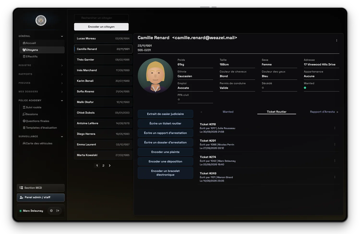 Tablette de police, fiche d'un citoyen